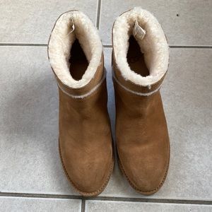 Ugg winter boots